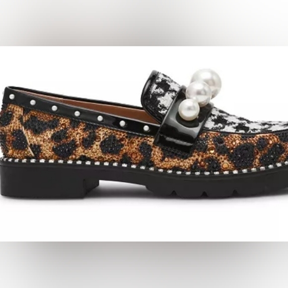 Betsey Johnson Black and Gold Leopard Flats with Pearls - Picture 5 of 6